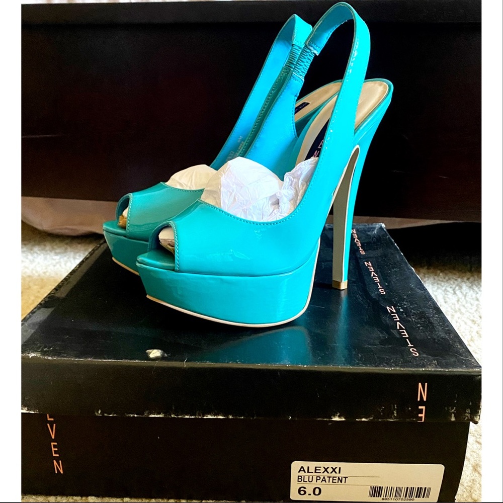 Steven by Steve Madden Alexxi blue heels